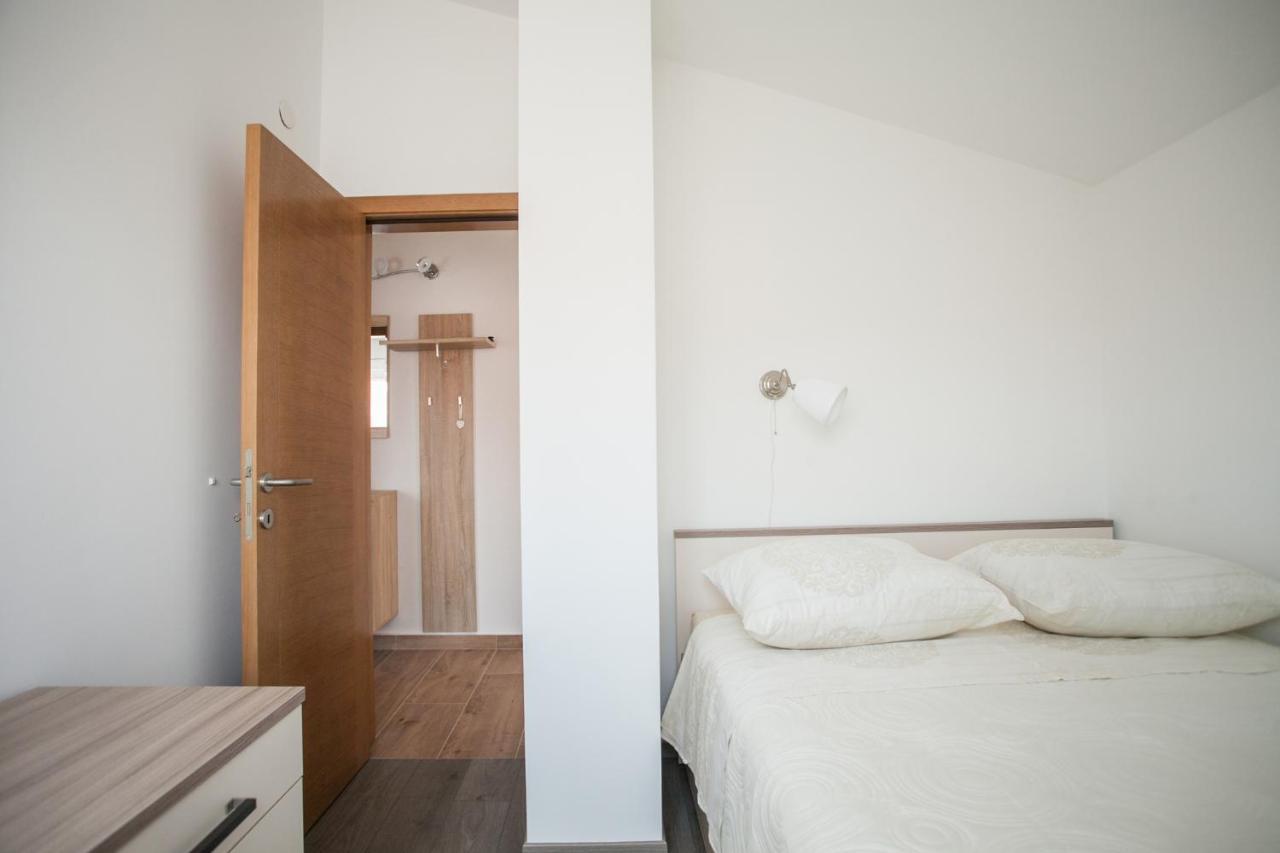 Apartment Zeljana Slatine Exterior foto